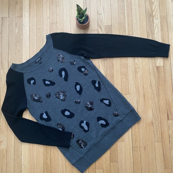 APT. 9 Leopard Print Embellished Crew Neck Black Gray Sweater size S - Picture 2 of 7